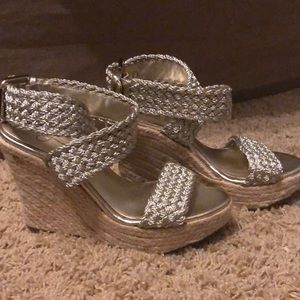 Jessica Simpson Gold Wedges size 6